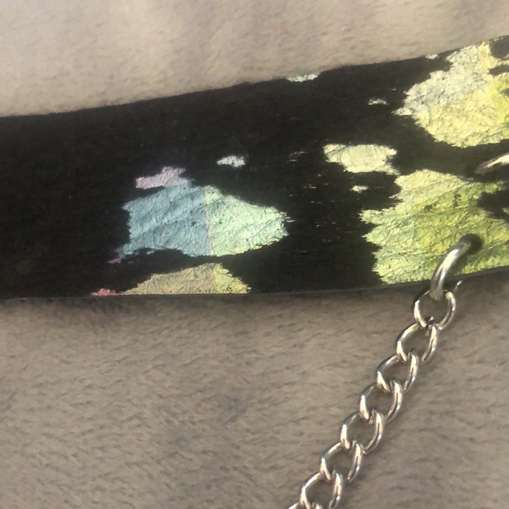 Leather dark rainbow choker - Picture 7 of 8